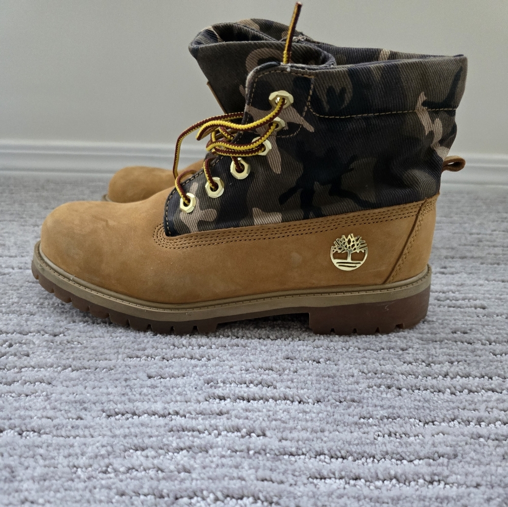 Timberland Tan and Camouflage Boots